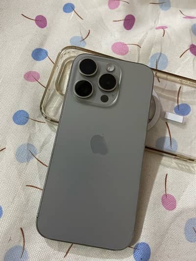 iPhone 15 pro natural titanium (FU)