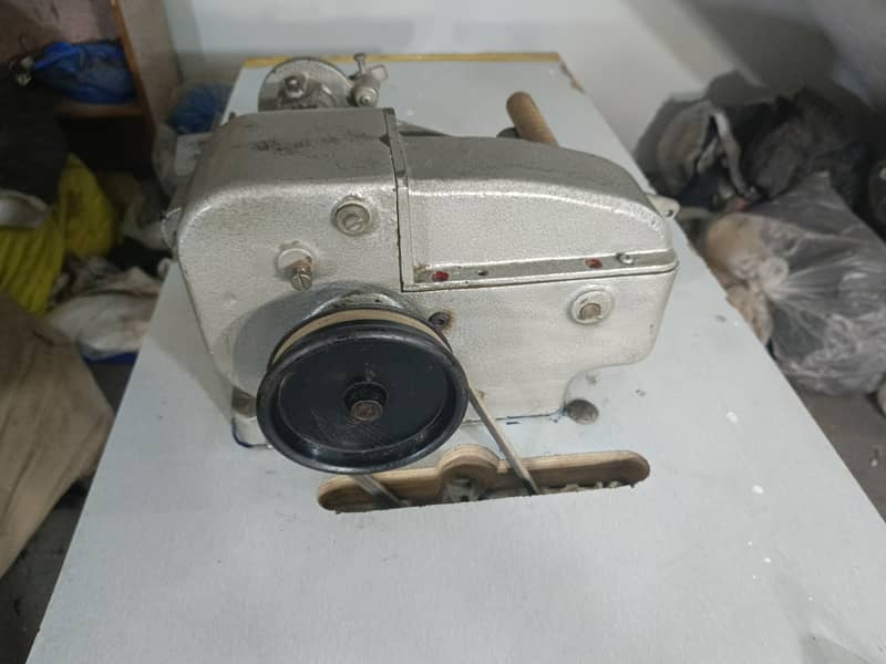 Strap cutting machine 3