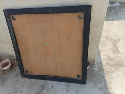 carrom board