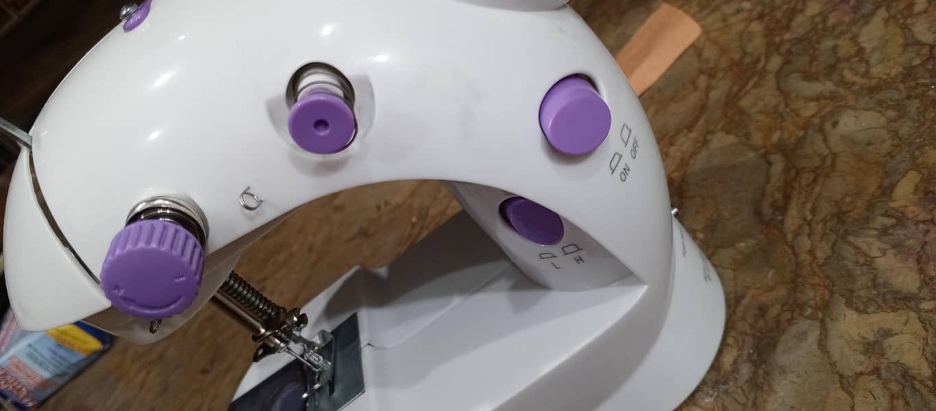 mini sewing machine 6