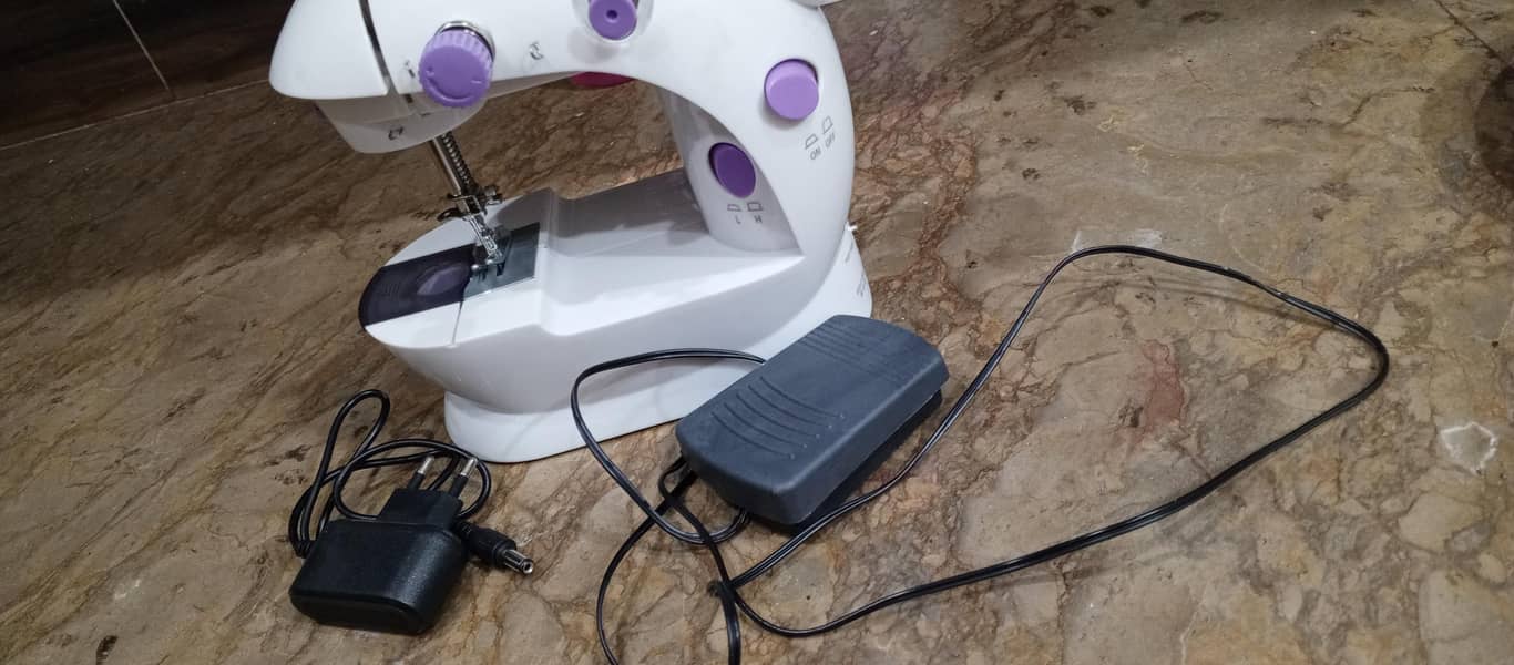 mini sewing machine 8