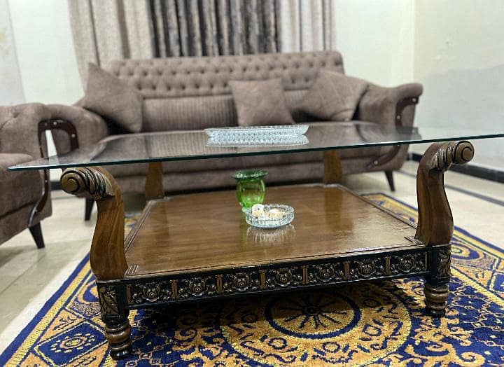 7 seater with Table 7