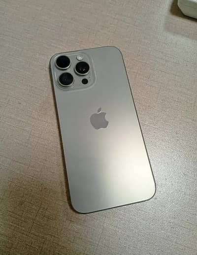 Apple iPhone 15 Pro Max