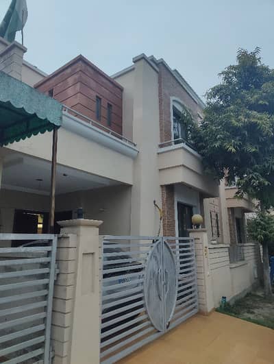 6 Marla House For Sale In Dream Gardens Lahore Facing Park