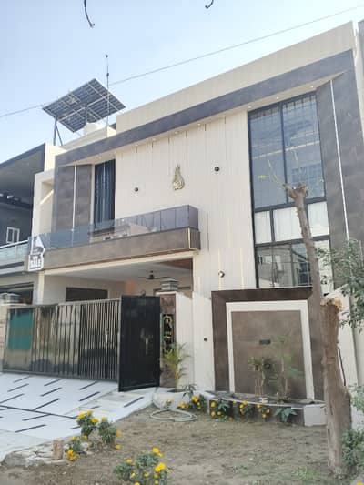 10 Marla House For Sale In LDA Avenue