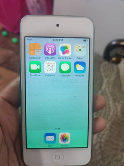 iPod Touch 5th Gen 32GB – Blue | Excellent Condition