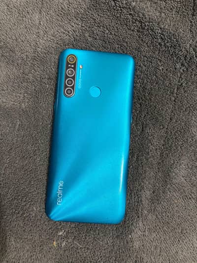 Realme 5i with box