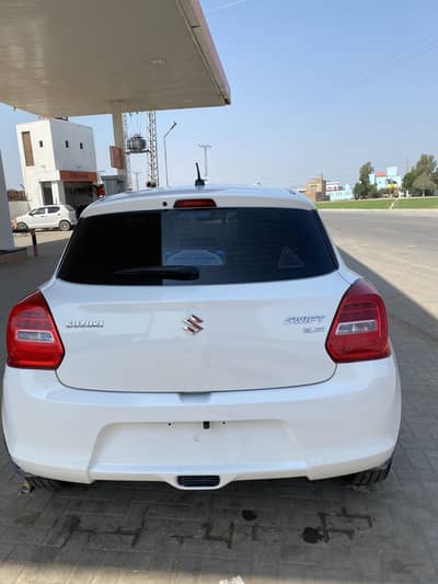 Zero meter CAR model 2022 Mid variant GL CVT full geniun 1.2 auto