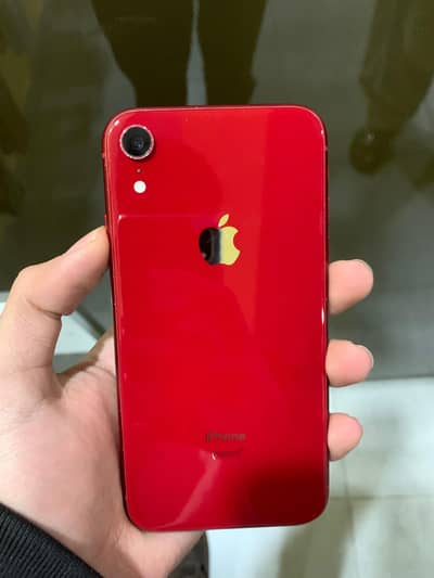 I phone XR 64 GB