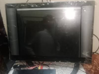 LCD used 24 inch ki hai