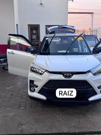 TOYOTA RAIZE  IMPORTED 2025 model 2020