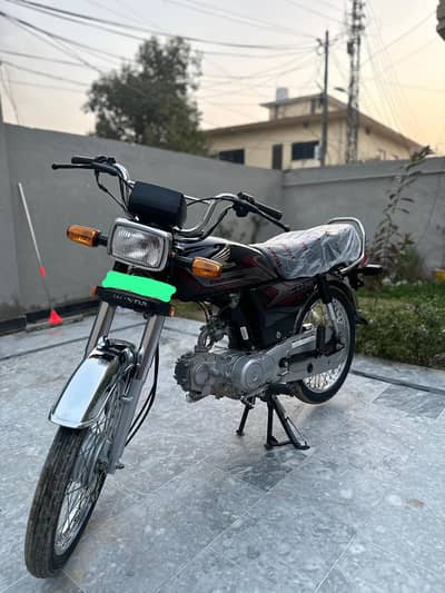 Honda CD 70 2025