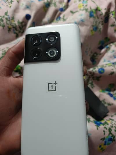 one plus 10 pro Redd description