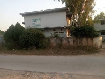 Beautiful Farm House On Main Japan Road