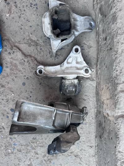 Civic X Engine Mountings