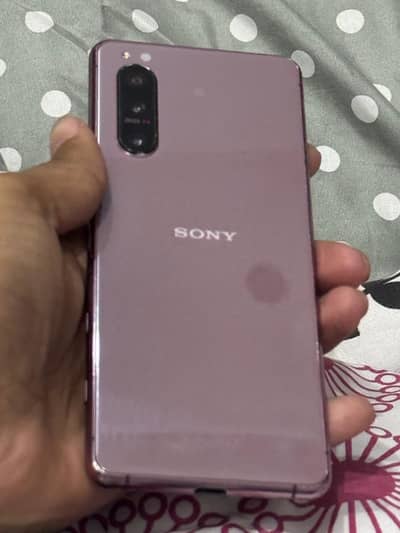 Sony Xperia 5 Mark II 8/128 PTA Approved | Smooth & Clean Set