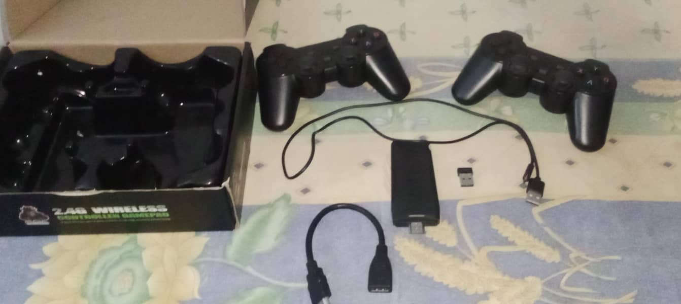 2.4g wireless controller gaming console 2