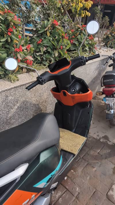 Ramza M8 Scooty (New Asia)
