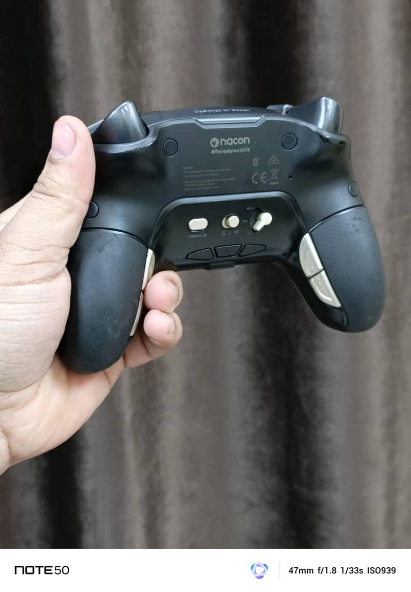 Nacon Controller ps4/ps5 /pc 11