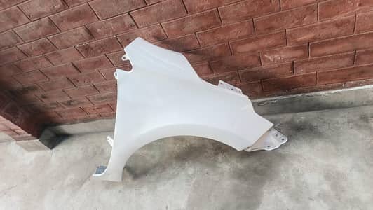 Corolla 1.8 Altis 2018 Fender 10/10 condition no scratch.