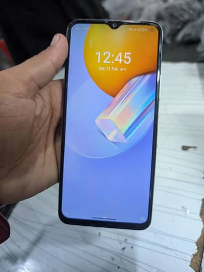 vivo y51s 8 128 koi masla nhi ha