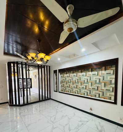 10 Marla House Available Available For Sale In Bahria Town Phase 3 .