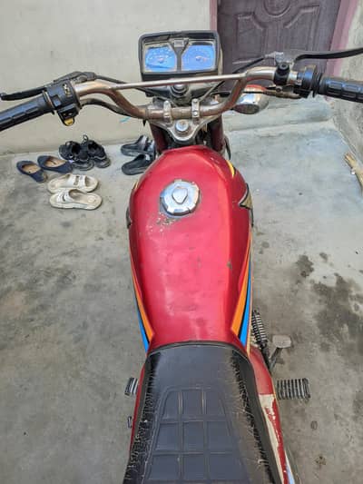 United 125 2019 model Karachi Number (Argent sell Karni Hai)