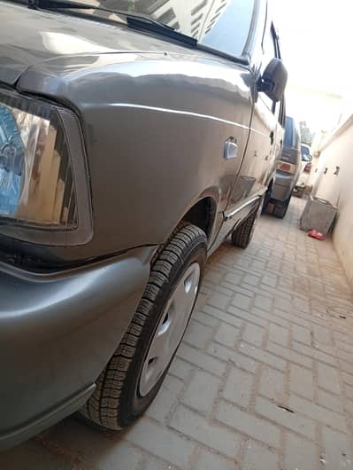 Suzuki mehran VXR 2011