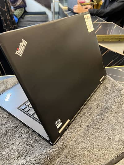 Lenovo yoga core i5 5th gen 8gb 256ssd 360 touch screen with pen