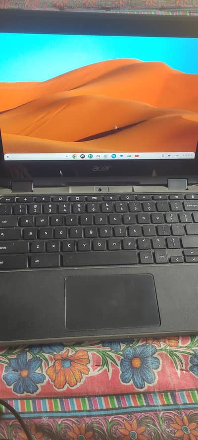 10/9 candition all ok good 3.32 GB touchscreen ha WhatsApp 03096353970