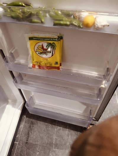 Big fridge in excellent  03009448634