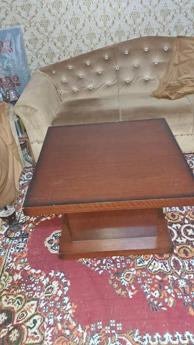 Modern Wooden Center Table with Storage Drawer – Excellent Condition