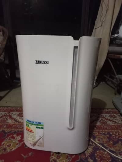 Zanussi dehumidifier