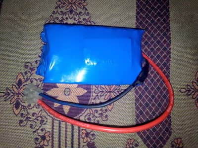 Lithium ion battery very good condition