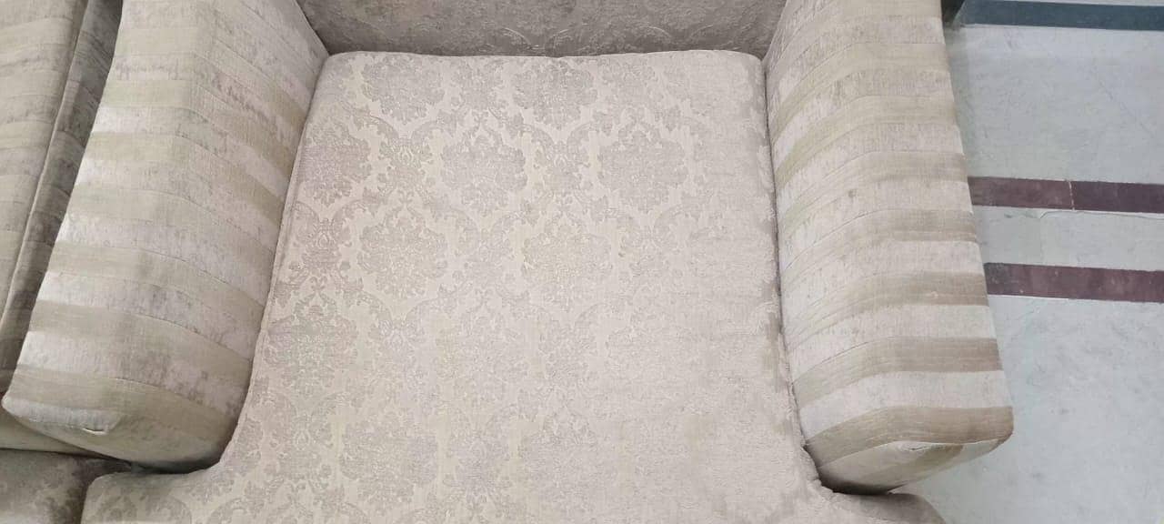 Five seater Sofa set 8
