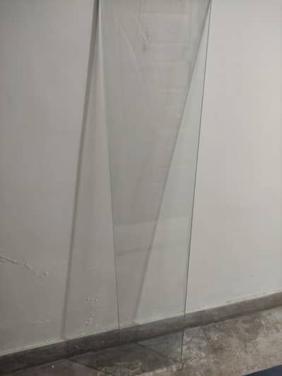 8mm glass for Rack, 5 ft length, 1ft Width
