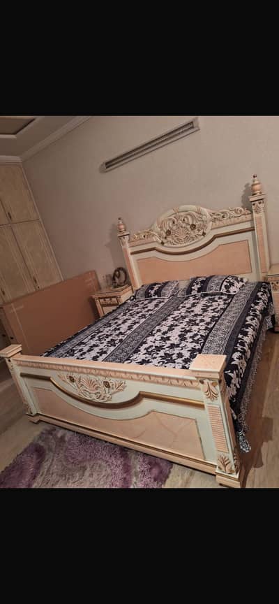 Like Brand New Deco Paint Master Bed With Dewan And Dressing Table