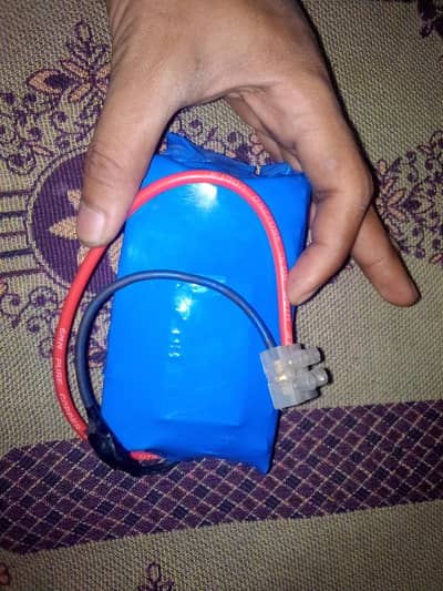 lithium ion battery in good condition