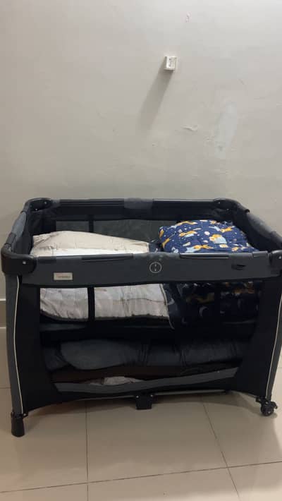 Tinnies baby cot / playpen