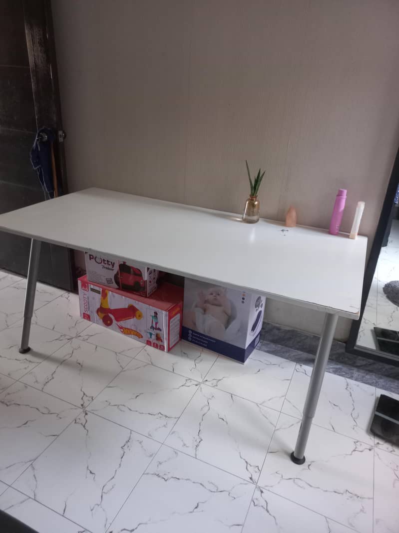 Ikea study table 0