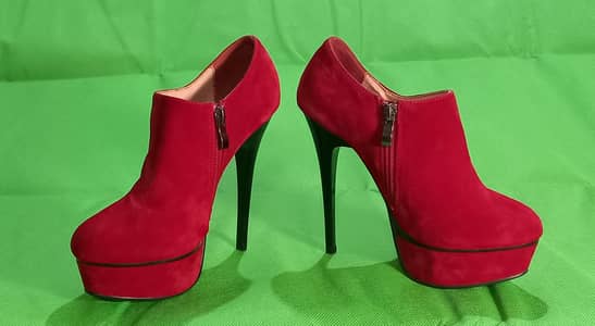 Stylish Ladies High Heels & Sandals – Party & Formal Wear (Preloved)
