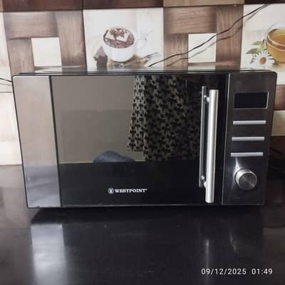 Urgent Sale – Westpoint 830 DG Microwave Oven