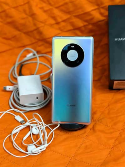 Huawei mate 40 Pro 8GB Ram 256gbym WhatsApp number  03326744685