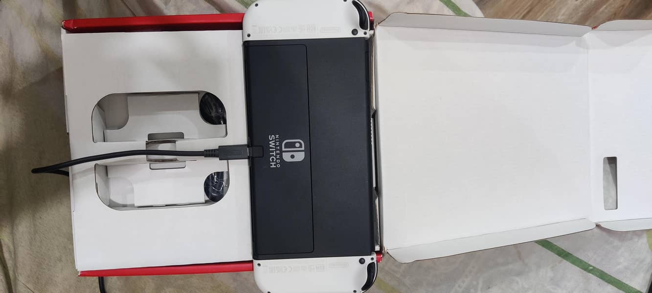 Nintendo Switch OLED Model 2