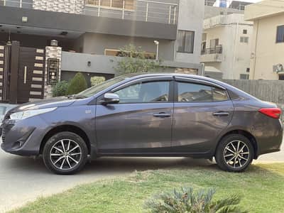 Toyota Yaris 1.3 Ativ CVT