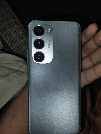 Tecno spark 40 pro plus