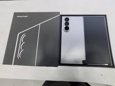 Samsung Galaxy Fold 7 just box open kia hy 12gb rom 512 ram
