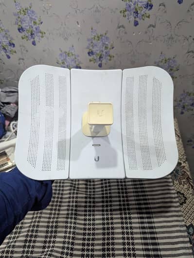 Selling: Ubiquiti LiteBeam M5 (Used)