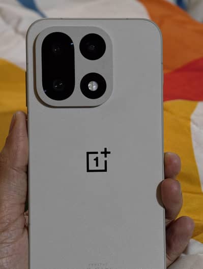 OnePlus 15 512GB 16GB Non PTA with box 60 day SIM time