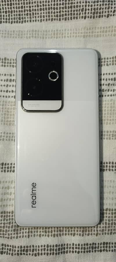 Realme gt6 china. 16/512. air tight.